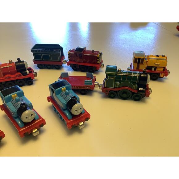 Thomas The Tank Take And Play 13 Pc - Picture 3 of 4